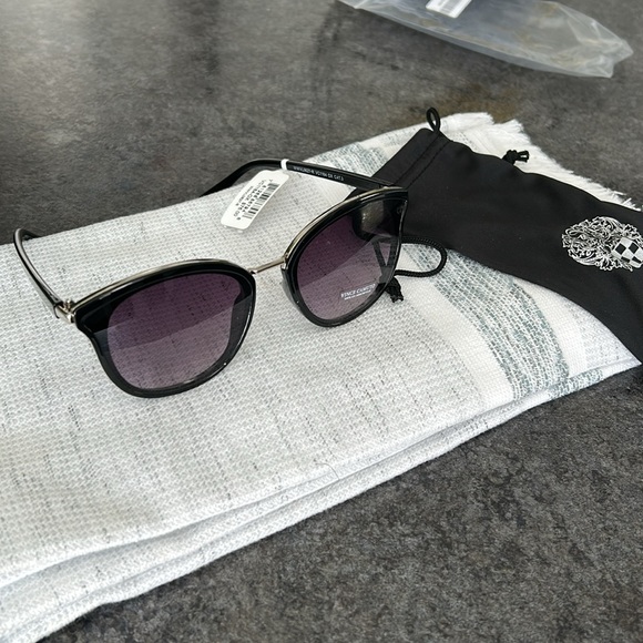 Vince Camuto Accessories - Nwt Vince Camuto sunglasses